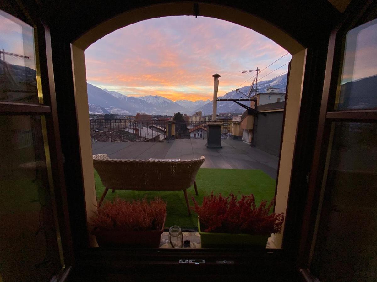 Mansarda Del Sole, Nel Cuore Di Aosta Luaran gambar