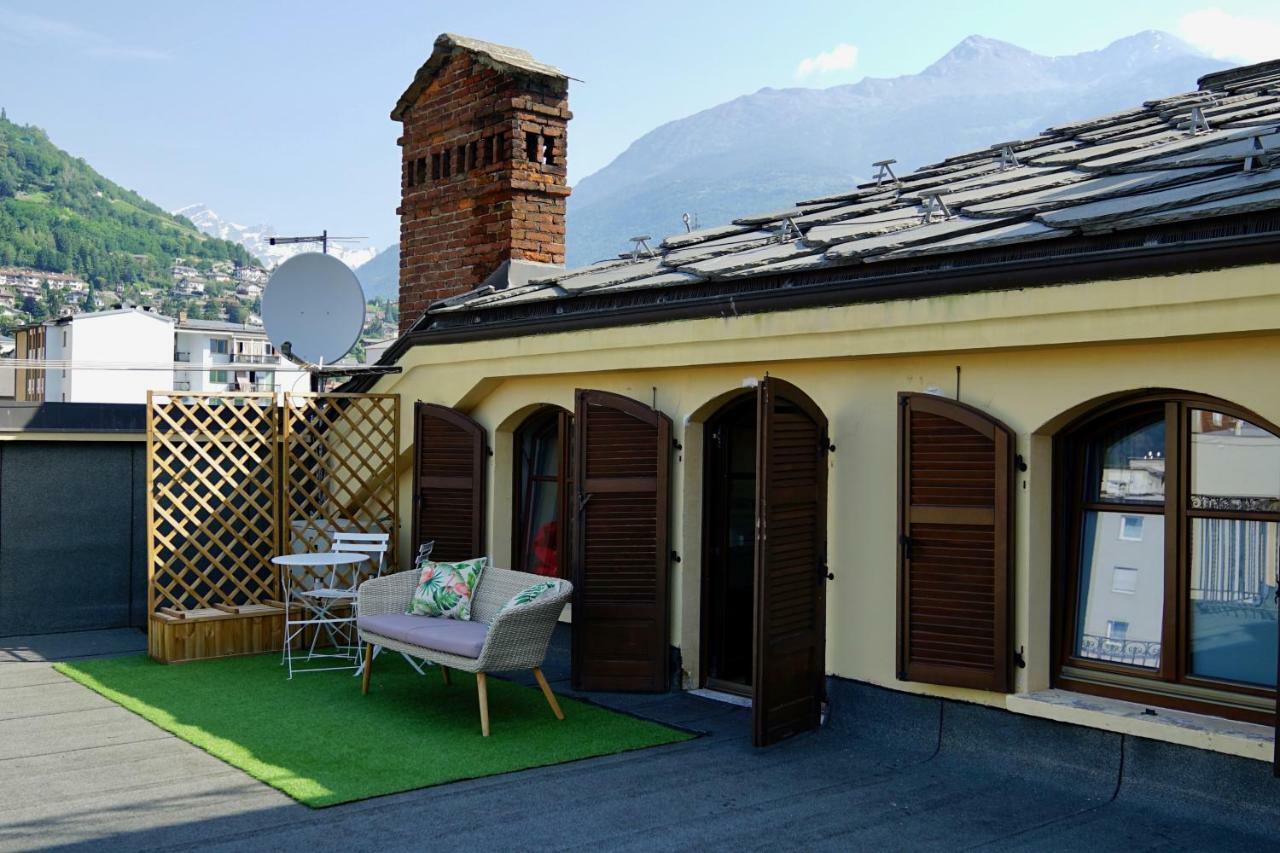Mansarda Del Sole, Nel Cuore Di Aosta Luaran gambar