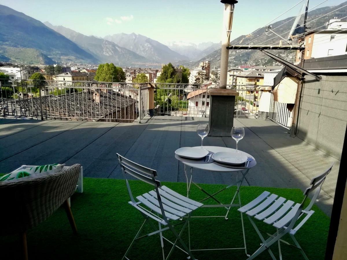 Mansarda Del Sole, Nel Cuore Di Aosta Luaran gambar